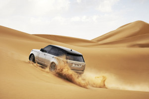 不是吧阿sir！这位电竞明星的日常穿搭，竟然火到出圈了！